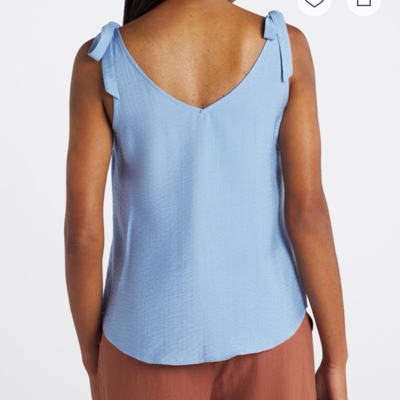 Fortune & Ivy Bonnie Button Detail Blouse, Size Medium - Picture 5 of 6